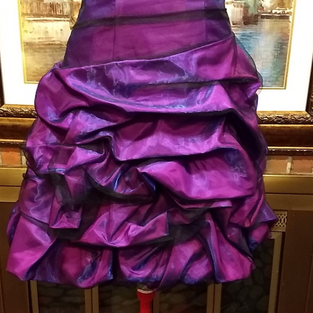 EUC sz 4 Metallic purple crinkle skirt short corset dress - Picture 4 of 6